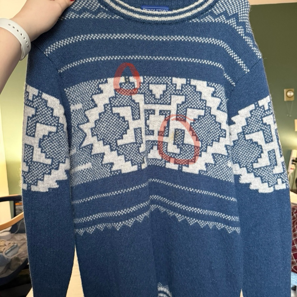 Men’s Pendleton Blue and White Geometric Crewneck Sweater 100% Wool (flawed)